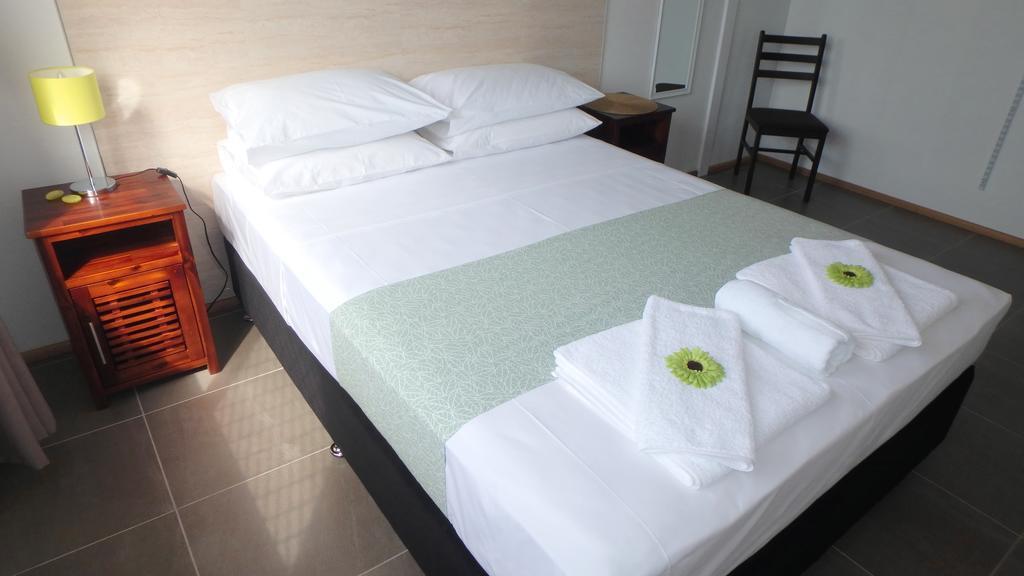 Nautilus Apartments Мишън Бийч Екстериор снимка
