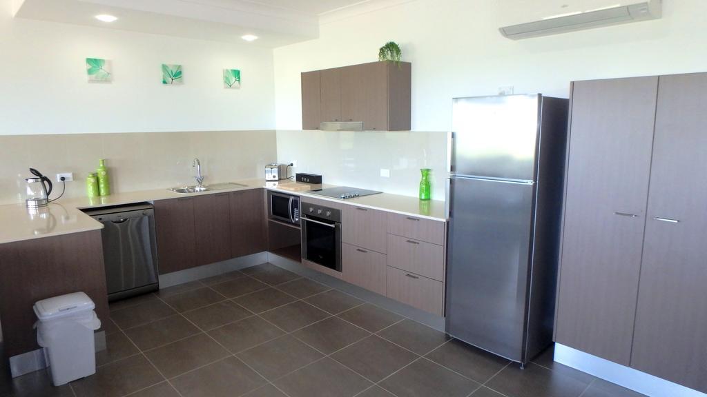 Nautilus Apartments Мишън Бийч Екстериор снимка