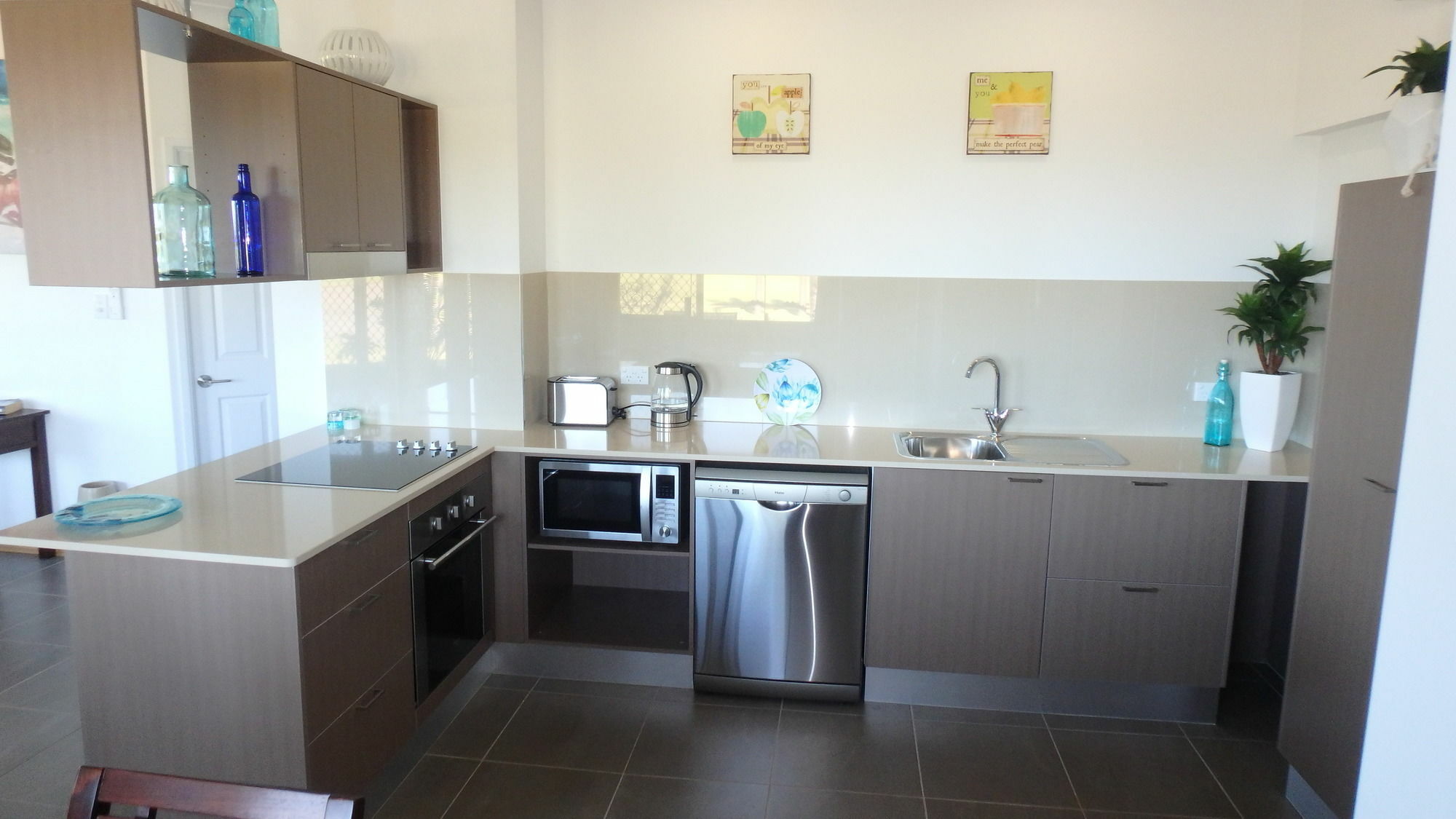 Nautilus Apartments Мишън Бийч Екстериор снимка
