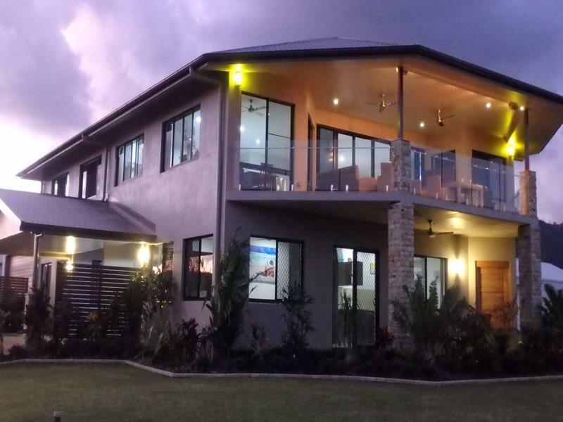 Nautilus Apartments Мишън Бийч Екстериор снимка