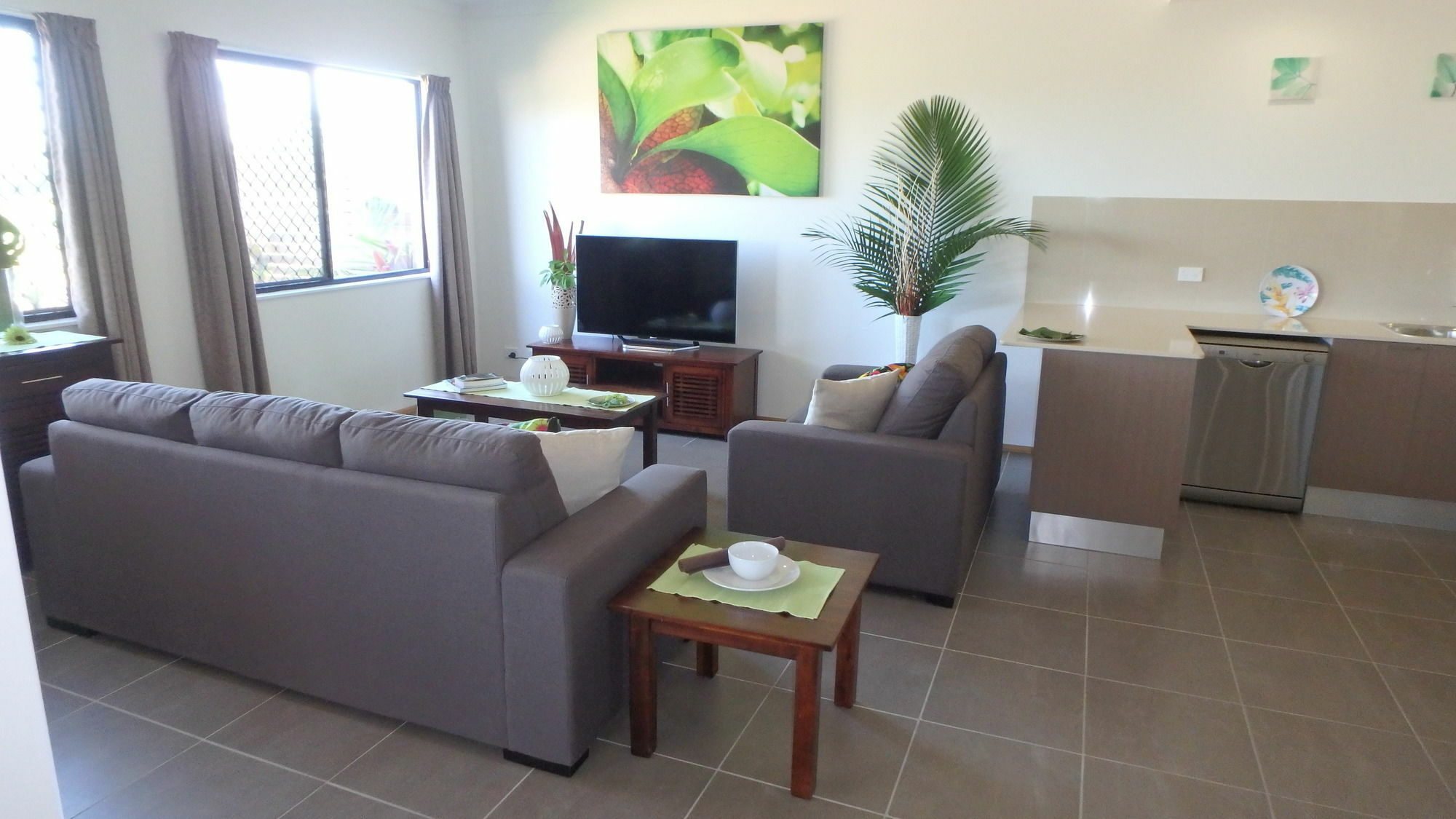 Nautilus Apartments Мишън Бийч Екстериор снимка